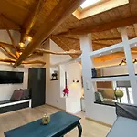 Camara Hotel