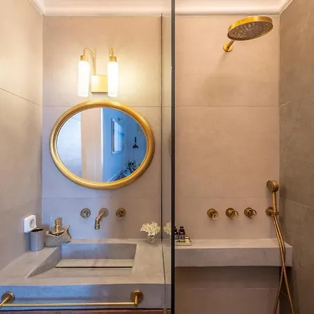 Ξενοδοχείο Camara 4*